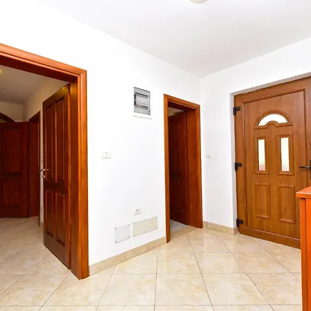 Apartmán Danica 2433 *
